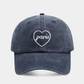 Berretto vintage in cotone lavato con ricamo cuore Paris e visiera pre-curvata - Regolabile / Blu navy