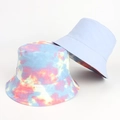 Wendbarer Anglerhut mit Batikmuster und hellblauem Baumwollstoff für Sonnenschutz - M (56-58cm) / Regenbogenfarbe (Rückseite Hellblau)