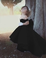 Robe de demoiselle d'honneur noire à épaules dénudées avec un grand nœud au dos - Hauts / Noir / Taille Personnalisée