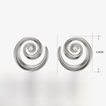 Silberne Wirbel-Ohrstecker aus Edelstahl mit Kristall, Größe 2,8x2,7 cm, Gewicht 8g - Silber