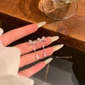 Orecchini a fiocco in argento S925 con zirconi e pendenti di perle molto eleganti - Fiocco con Perle (E6859 Argento)