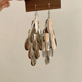 Boucles d'oreilles longues en argent avec paillettes et pampilles multicouches - Paillettes en Goutte Multicouches Argentées