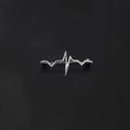 Silver heartbeat waveform chemical molecule pin badge in minimalist metal, 4.0cm x 2.0cm - Heart Beat
