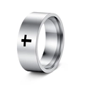 Anello classico da 8mm in acciaio inossidabile argento con motivo a croce nera incisa - US 6 / 8mm / Argento