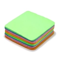 Pila di custodie quadrate per occhiali in pelle colorata nei toni verde, blu e rosa - Panno Per La Pulizia In Microfibra Di Colori Misti / Multicolore