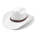 Witte vilten cowboyhoed met bruine lederen band en zilveren studs op een witte achtergrond - M (56-59cm) / Wit