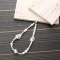 Laccetto cellulare perle con teschio di diamanti e stelle su sfondo di pietra - Stile con 2 Perle Barocche (K3006)