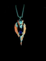 Pendentif loup totem lumineux avec pierre bleue et lueur orange sur chaîne métal - Rouge Orangé Lumineux