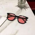 Gafas de sol cuadradas negras con lentes rosadas y detalles plateados para mujeres - Montura Negra Lentes Rosas