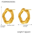 Detailansicht der unregelmäßigen Lavastein-Ohrringe aus 18K vergoldetem Edelstahl mit Maßen - Gehämmerte Ohrringe (F530) / Gold