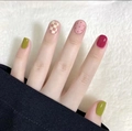 Unghie finte corte stile gummy con design a scacchi verdi e pois colorati - Stile a Scacchi e Pois Multicolore (Y-132) / Tipo di Colla