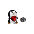 Graziosa spilla a pinguino in smalto con gemma a cuore rosso e chiusura a farfalla in metallo - Pinguino con Cuore Rosso