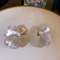 Silver flower earrings with textured petals and center pearls on a ceramic tray - 51# 925 Sterling Silver Earring Post - Silver (Pearl Flower)