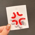 Divertido clip para el cabello con símbolo de ira roja y acabado brillante creativo - Símbolo de Ira en Cruz