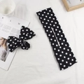 Outil à chignon Deft Bun à pois noirs et blancs avec élastique à cheveux nœud assorti - Noir Pois Blancs