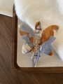 Franse vlinder haarklem van marmeren acetaat in oranje, blauwe en beige kleurstelling - Blauw Bruine Textuur