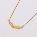 Collar minimalista de acero inoxidable chapado en oro 18K con colgante de hoja mate - Estilo de Ojo de Zorro Mate / Dorado