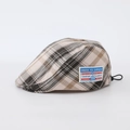 Détail d'un béret vintage à carreaux pour enfants avec étiquette et cordon réglable - 48cm (6 Mois-2 Ans) / Kaki