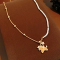 Detalle de collar chapado en oro de 18k con cadena de perlas y colgante de unicornio de circón - Colgante de Unicornio Caballo / Dorado-Estilo Unicornio Caballo Blanco