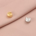 Spiralförmige Meeresperlen aus Edelstahl in Gold und Silber für DIY-Schmuckherstellung - Runde Schnecke / Stahlfarbe