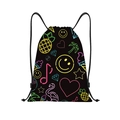 Detalle de bolsa de cuerdas negra con estampados neón de piñas y corazones de colores - Iconos de Neón Coloridos (jiayingskd65)