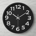 Orologio da parete moderno da 12 pollici con numeri 3D neri e cassa bianca opaca - Quadrante Nero Cornice Nera
