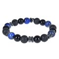 Detailansicht eines Perlenarmbands mit blauem Lapislazuli und schwarzem Vulkanstein - Lapislazuli Armband