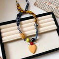 Collana stile boho con ciondolo a cuore in resina gialla e cinturino in tessuto misto - 1# Stile Cuore Multicolore