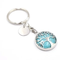 Detail van Levensboom sleutelhanger met blauw turkoois en karabijnsluiting op witte achtergrond - Turkoois
