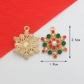 Detailed size view of gold-plated Christmas snowflake pendant with red and green rhinestones - 5# Snowflake-KC Gold
