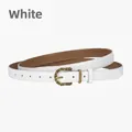 Cintura da donna in pelle bianca minimalista con fibbia dorata vintage goffrata - Bianco