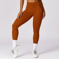 Schnelltrocknende High-Waist Yoga-Hose in Karamelbraun mit Push-up-Effekt für Fitness - S / Karamellbraun