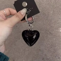 Portachiavi a cuore in resina nera minimalista con anello in metallo argento per borsa - Cuore Nero