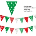 Dettaglio delle bandierine di Natale in carta rosso e verde con dimensioni di 20x28cm - Gagliardetto Albero di Natale Rosso Verde (SD三角旗-001)