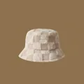 Sombrero de pescador de lana de cordero a cuadros beige con parche IMMUNE - Estilo Tablero de Ajedrez (Beige) / Beige