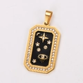 Detailansicht eines Tarot-Anhängers mit Goldfinish, schwarzer Emaille und Strasssteinen - Stern-Mond-Augen-Muster (Stil 1)