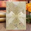Faire-part mariage élégant découpé au laser flocon de neige doré avec insert floral chic - Ensemble complet or cyan (Couverture, Page intérieure, Nœud, Flocon de neige, Enveloppe rose)