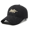 Casquette de baseball en velours noir avec broderie HEART et texture araignée - Noir avec broderie dorée