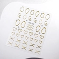 Dettaglio degli adesivi per unghie MO-153 con linee geometriche dorate e strass brillanti - MO153 / Oro