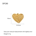 Vista dettagliata del ciondolo cuore alato oro 18K con misure 16mm x 19,5mm e peso - DFC83-Cuore con Ali / Oro