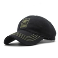 Détail de la broderie U.S. ARMY sur la casquette de baseball noire avec visière surpiquée - 56-60cm (Ajustable) / Noir