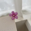 Elegante molletta per capelli a fiore viola in acrilico con strass su sfondo bianco - 1 Pezzo / Viola