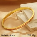 Bracciale ovale dorato con zirconi rosa, misura 60x48x4mm e un peso di 12g - Stile Gemma Rosa (KB183209-SP)