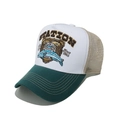Dettaglio del cappello trucker con ricamo orso e pesce e pannelli in rete traspirante - M (56-58cm) / Verde