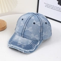 Casquette rétro en jean avec motifs papillon blancs et détails à bords effilochés - Bleu clair / L(58-60cm)