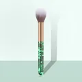 Detail van een poederkwast met groen lovertjeshandvat en roségouden metalen huls - Enkele Highlighter Borstel - Glitter Drijfzand