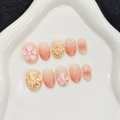 Uñas postizas ovaladas hechas a mano con degradado rosa y detalles de flores 3D - XS / Degradado Rosa (841-Óvalo Súper Corto)