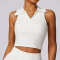 Completo sportivo donna con polo crop top bianca senza maniche e gonna a pieghe - Bianco Cigno / S