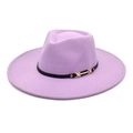 Detail of lavender wool fedora with a black leather band and golden metal buckle - M (56-58cm) / Taro Purple