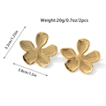 Macro detail of large gold flower studs with size dimensions and weight specifications - Large / Gold